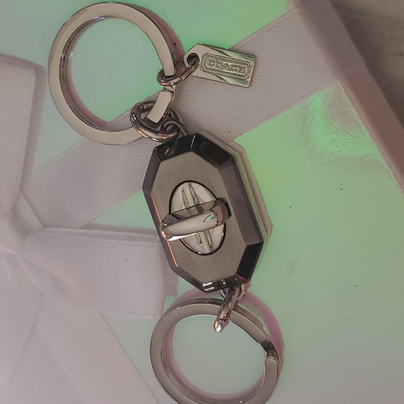 COACH Vallet keychain, keyring. - Picture 5 of 6